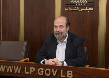 عقيص يسائل الحكومة حول توقيف جورج طوق
