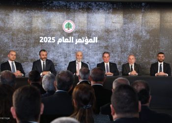 حارس الجمهورية… يرفع البطاقة الحمراء