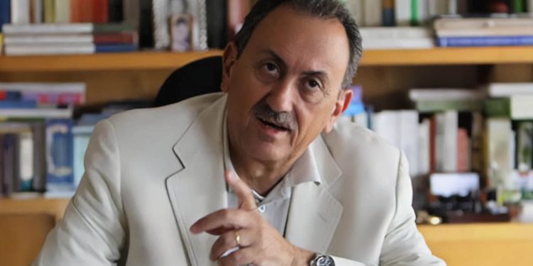 عون يكلّف سيمون كرم برئاسة وفد لبنان في اجتماعات الناقورة