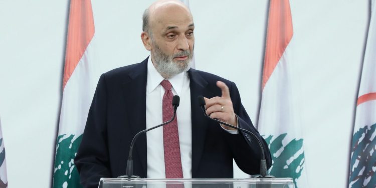 جعجع في حفل تسليم بطاقات الى منتسبين جدد الى “القوات”: المرحلة المقبلة تتطلّب جهوزية كاملة