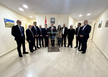 وفد من القوات اللبنانية يلتقي الوزير ياسين جابر