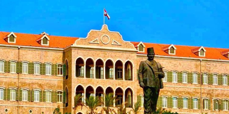 عملًا بمبدأ التضامن: استقيلوا