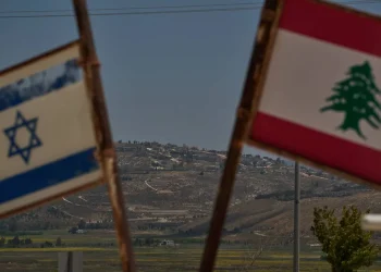 لبنان «العالق» بين مطرقة إسرائيل وسندان «حزب الله»