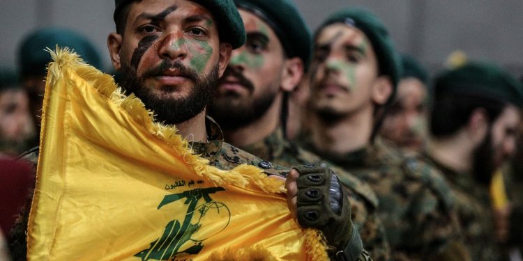 لبنان… بين مَن يحتكر الله، ومَن يتوهَّم أنّه يحميه