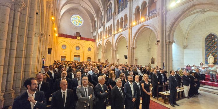 أيوب ممثلةً جعجع في قداس شهداء المقاومة اللبنانية في باريس: للمرة الأولى منذ 44 عاماً نستطيع القول لشهدائنا إن التغيير قد بدأ
