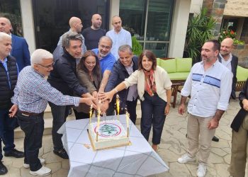 مصلحة المهن القانونية في القوات اللبنانية تحيي يوم المحامي بجولة في دير الأحمر