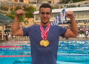 4 ذهبيات وفضية لكولن الشرتوني في بطولة لبنان للسباحة