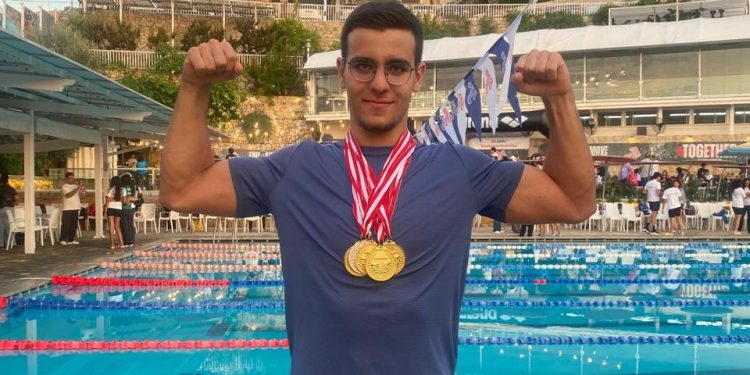 4 ذهبيات وفضية لكولن الشرتوني في بطولة لبنان للسباحة